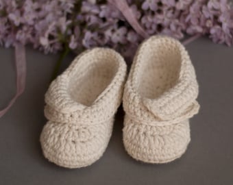 Baby Girl White Crochet Booties Unisex Organic Baby Shoes Simple Boots Newborn 0-6 months Eco Cotton Baby Shower Gift Maternity Photo Prop