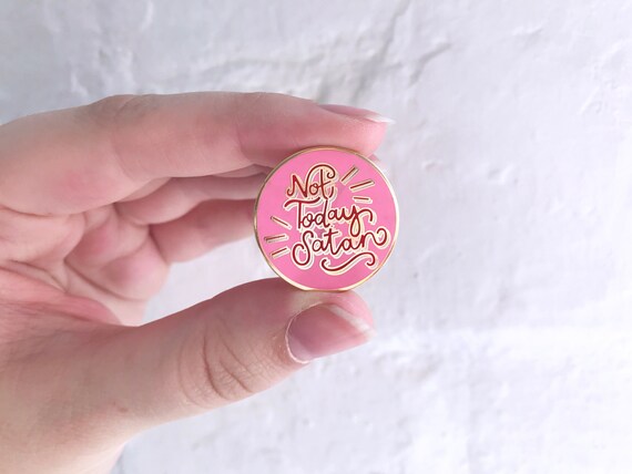 Drag Race Brasil Badge Enamel Pin