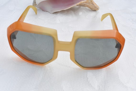 Vintage 1960s Cool Ray Polaroid Orange Cream Over… - image 7