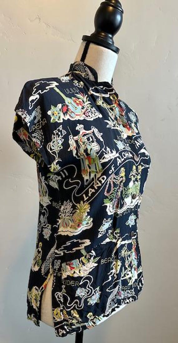 Vintage Hale Hawaii Land of Aloha Tea Timer Rayon Blouse, 1940's Hawaiian View 2