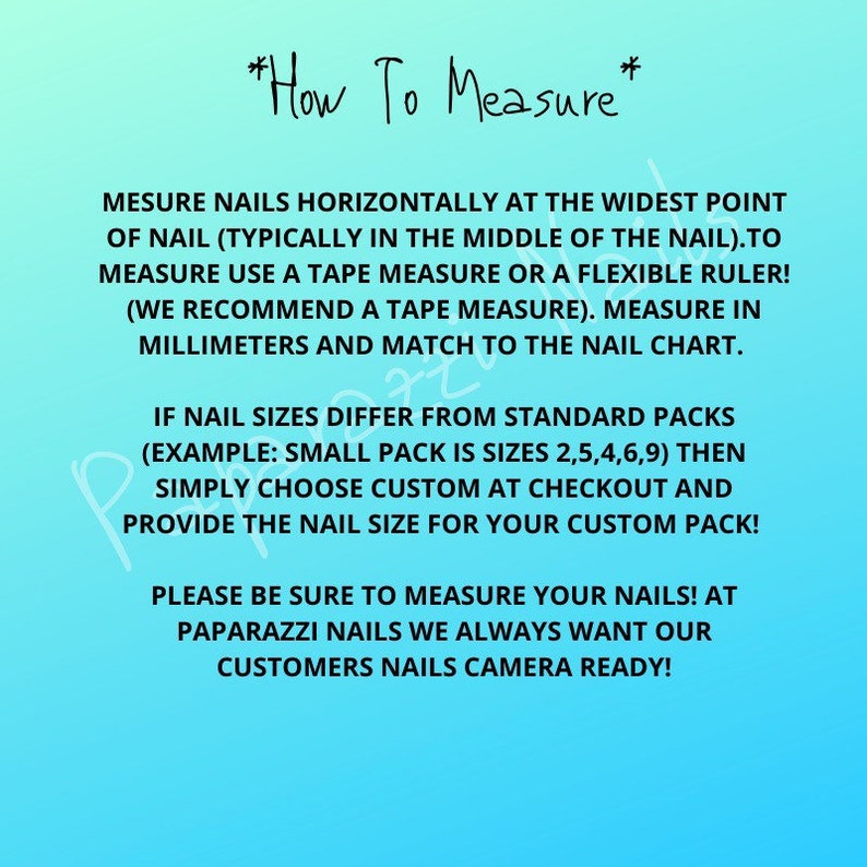 K&ouml;nnte beinhalten: Eine t&uuml;rkisfarbene und blaue Grafik mit dem Text "How To Measure" und Anweisungen zum Messen von N&auml;geln. Die Anweisungen raten, horizontal am breitesten Punkt mit einem Ma&szlig;band in Millimetern zu messen.