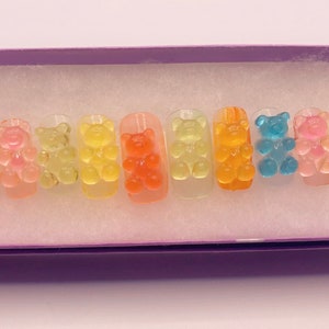 Candy Crush nail set/gummybears
