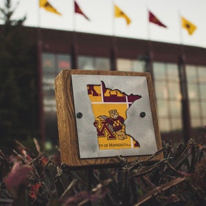 Rustiek klein bordje University of Minnesota Gophers - Houten en metalen bord - Handgemaakte NCAA Man Cave-borden en woondecoratie