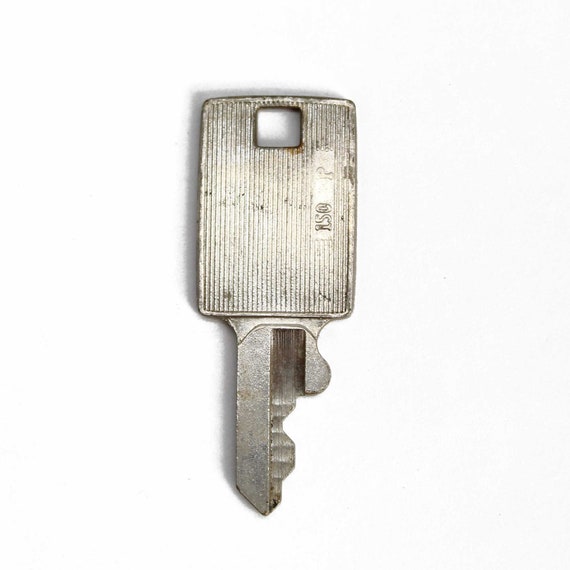 Key for outlet samsonite suitcase