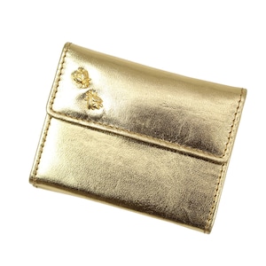 Könnte beinhalten: Ein Satz von drei Keramik-Nisttöpfen in Blau-, Grün- und Weißtönen. Die Schalen haben eine gesprenkelte Glasur und ein schlichtes, modernes Design. Die größte Schüssel hat einen Durchmesser von etwa 20 cm.