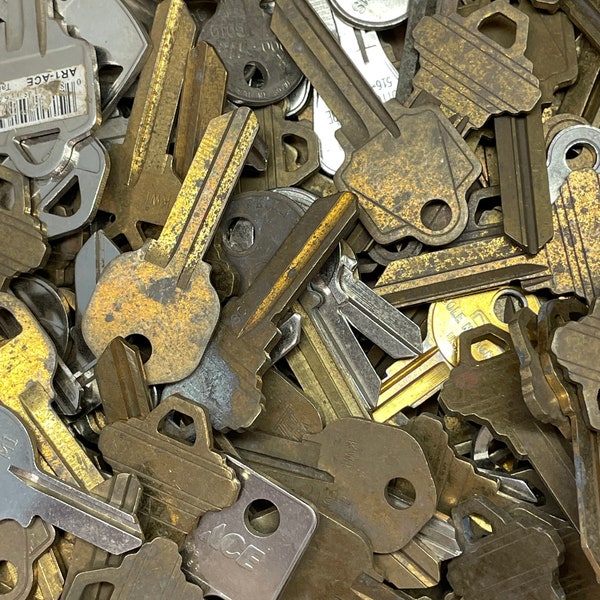 Uncut Keys, Lot of 15 Uncut Keys, Assortment of Keys, Vintage Keys, Craft Keys, Steampunk Key