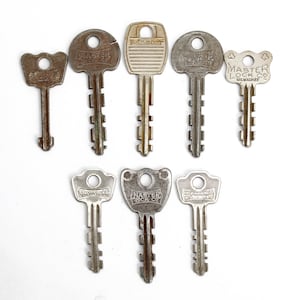 8 vintage Master Lock Co-sleutels, zaagtandsleutels, Milwaukee WIS. VS, direct ophalen