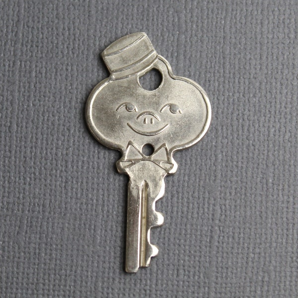 American Tourister Key, Vintage Key, Suitcase Key, Key Charm, Key for Crafts, Old Key, Collectors Key, Steampunk Supplies