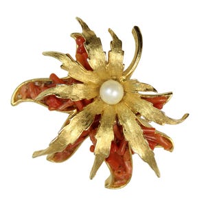 Vintage Capri Brooch Gold Tone Coral Faux Pearl Flower Pin Signed Capri Leaf Design