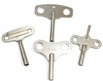 Clock  Keys, Lot of 4 Winders, Authentic Old Set of Keys, Clock Winders, Steampunk Supplies