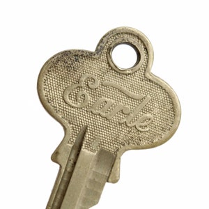 Llave Earle vintage, llave de latón antiguo, llave Steampunk, colgante de llave