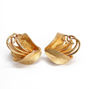 Vintage Gold Tone Clip On Earrings, Leaf Swag Clip Earrings, Costume Jewelry, Gold Earrings, Classic Jewelry