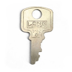 Long Lock S62 B Key, Trunk Steamer Key, One Antique Luggage Key