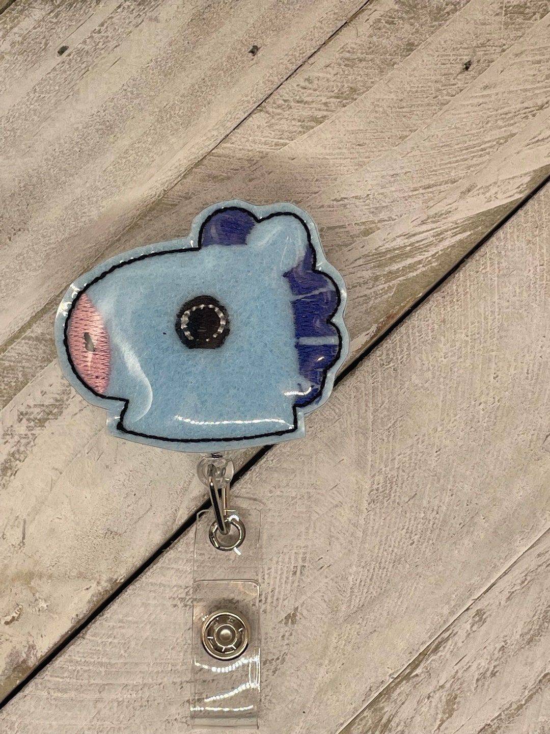 BT21 Charakter Pin Badge - Süße Anstecker Für Tasche & Co.