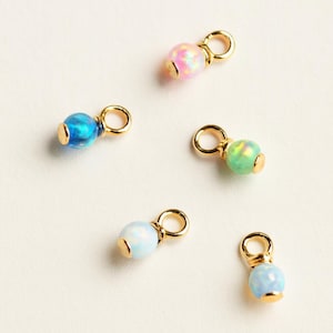 Charm adicional - Charm de ópalo - Colgantes de ópalo - Ópalo redondo de 3 mm y 4 mm con envoltura de alambre de oro rosa plateado - Charm colgante de ópalo