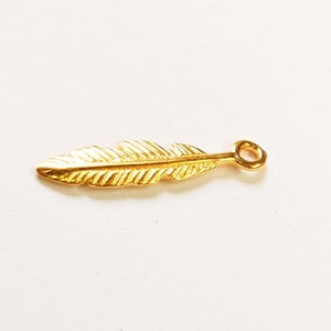 Gold feather charm -  14k gold filled feather - Gold filled indian feather - Gold leaf charm - 1pc -  4*20 mm