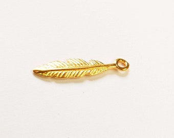 Gold feather charm -  14k gold filled feather - Gold filled indian feather - Gold leaf charm - 1pc -  4*20 mm