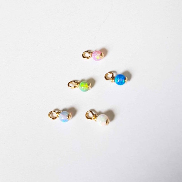 Ajouter sur le charme - Charme opale - Opal Dangles - opale ronde de 3mm avec enveloppement en fil d’or rose argenté - charme opale pendre