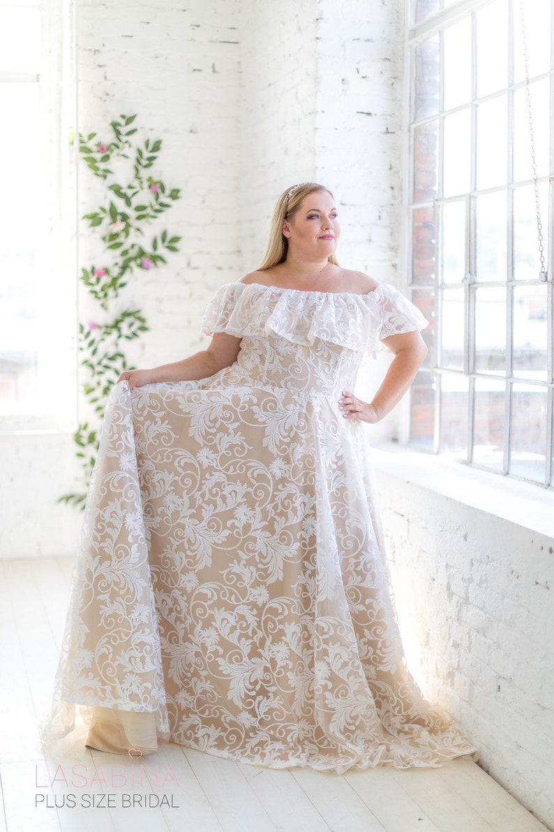 Plus size wedding dress, plussizeweddingdress, boho wedding dress, bohemian wedding dress image 3