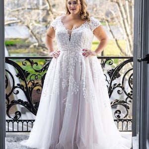 Lasabina Maya plus size wedding dress