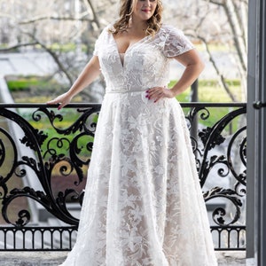 Lasabina Liz plus size wedding dress