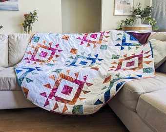 Edredón personalizado con patrón hexagonal bohemio hecho a mano