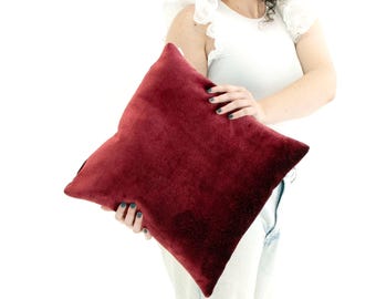 Funda de cojín de terciopelo texturizado rojo palisandro