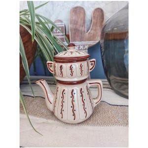 Ceramic teapot