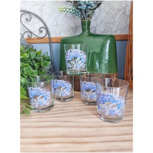 Set of 5 vintage glasses