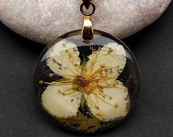 Pressed flower necklace, jasmine necklace, resin jewelry