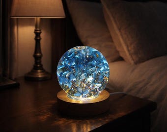Mother’s Day Gift: Blue Hydrangea Resin Night Light – 7cm Sphere, Real Flowers & Gold Flakes
