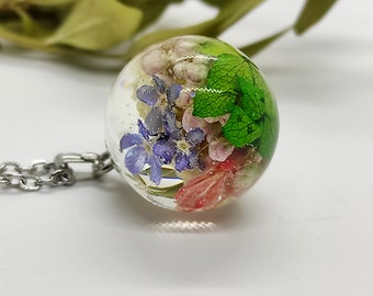 Coquette necklace, pressed flower jewelry, wildflower sphere resin necklace, dried flowers lewelry, nature gift for her