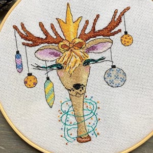 Kit cerfs point de croix Renne de Noël rigolo au point de croix Motif cerf facile Bonne année tableau compté Renne mignon broderie