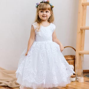 White flower girl dress lace, First Communication, Wedding, Birthday, Holiday, Princess dress baby.