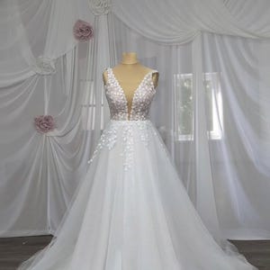 3d lace wedding dress,  Lace bridal gown with train,  Tulle wedding dresses, Princess wedding dress modest