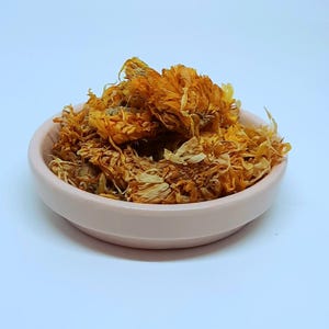 Calendula flowers dried for tea, herbal tea, calendula tea. Christmas gift tea. Vegan tea.