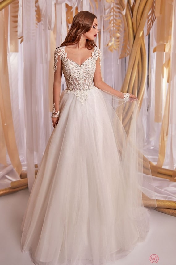 long sleeve ivory wedding dress
