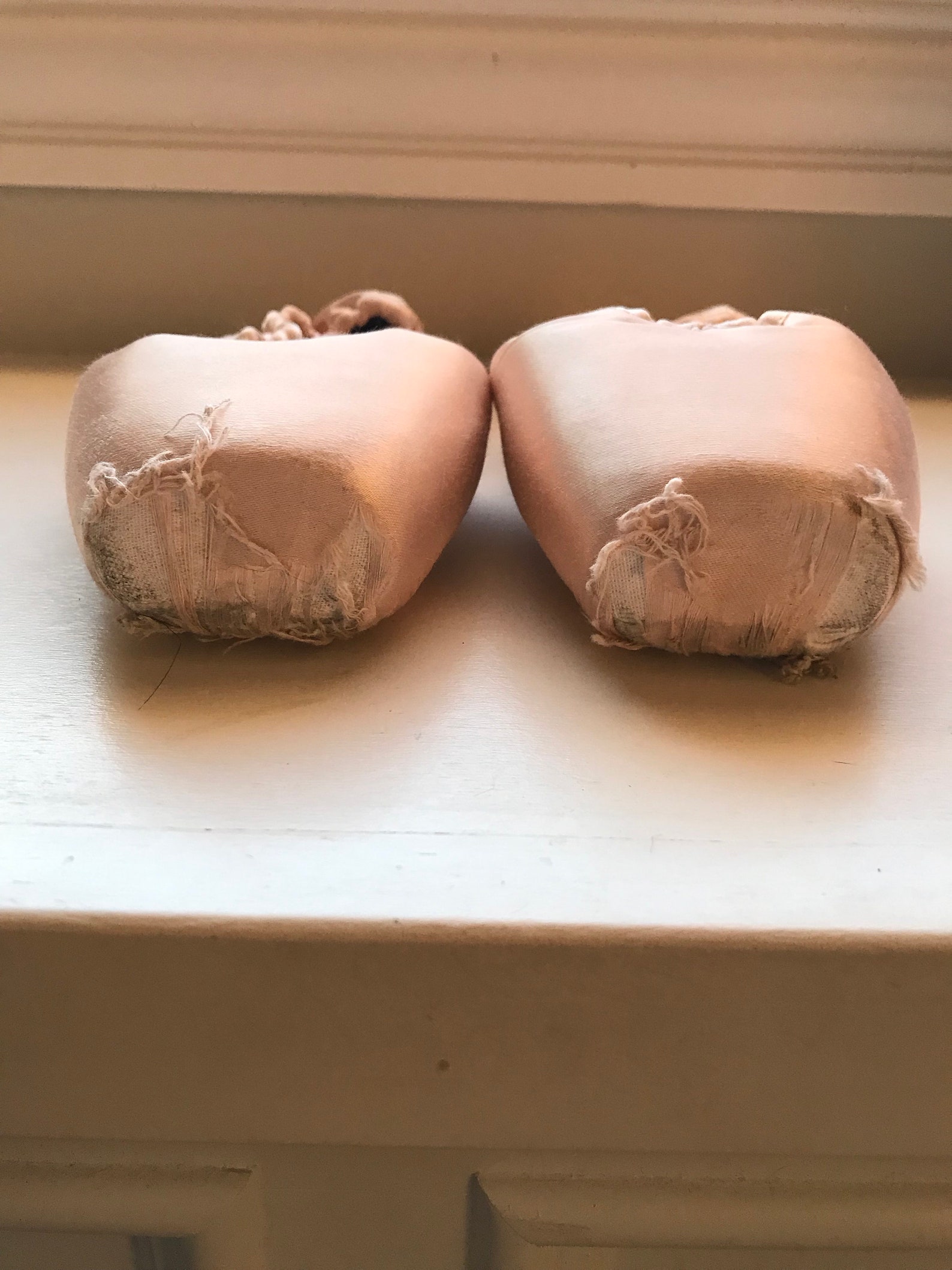 ballet pointe shoes