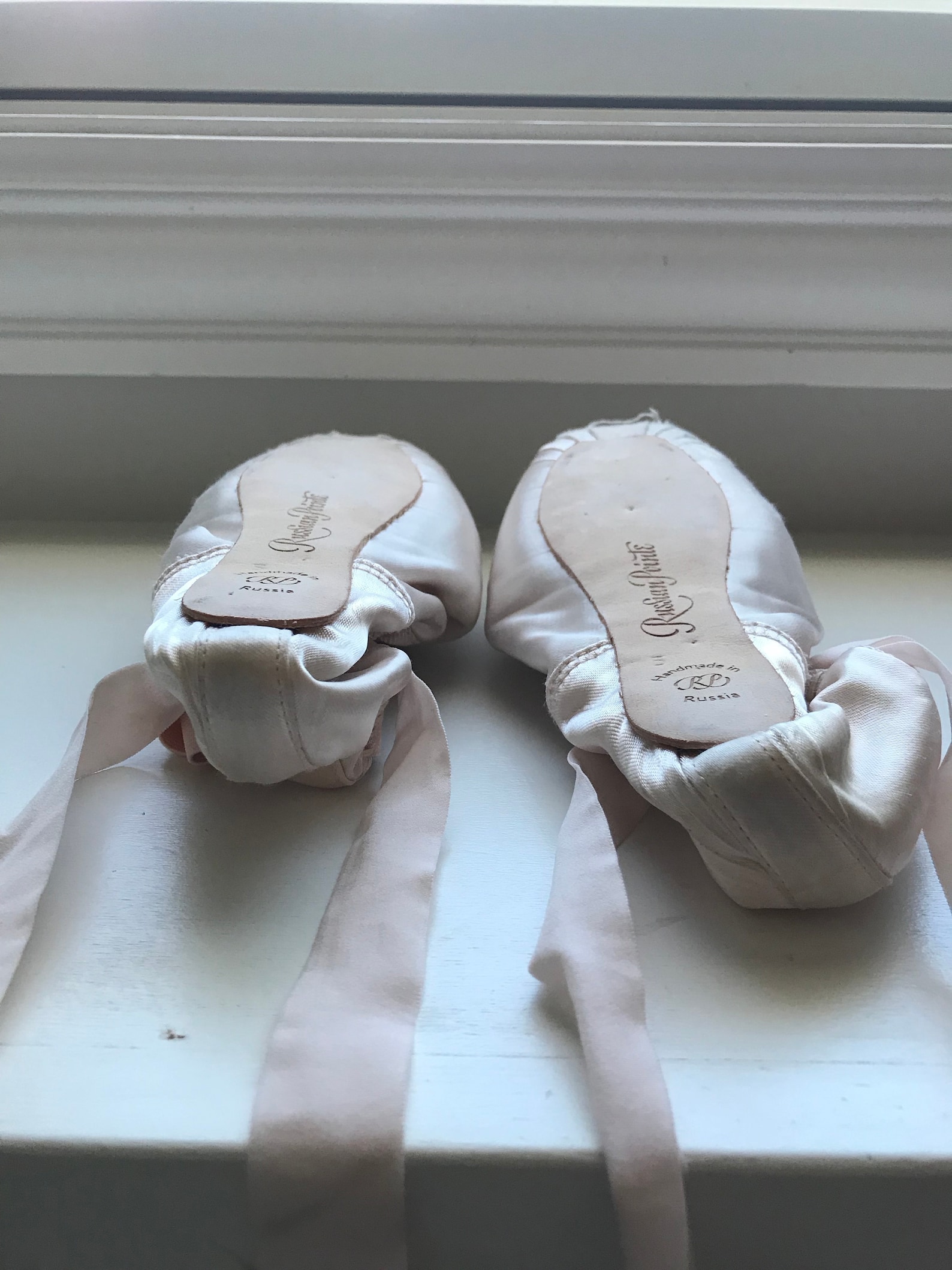 ballet pointe shoes