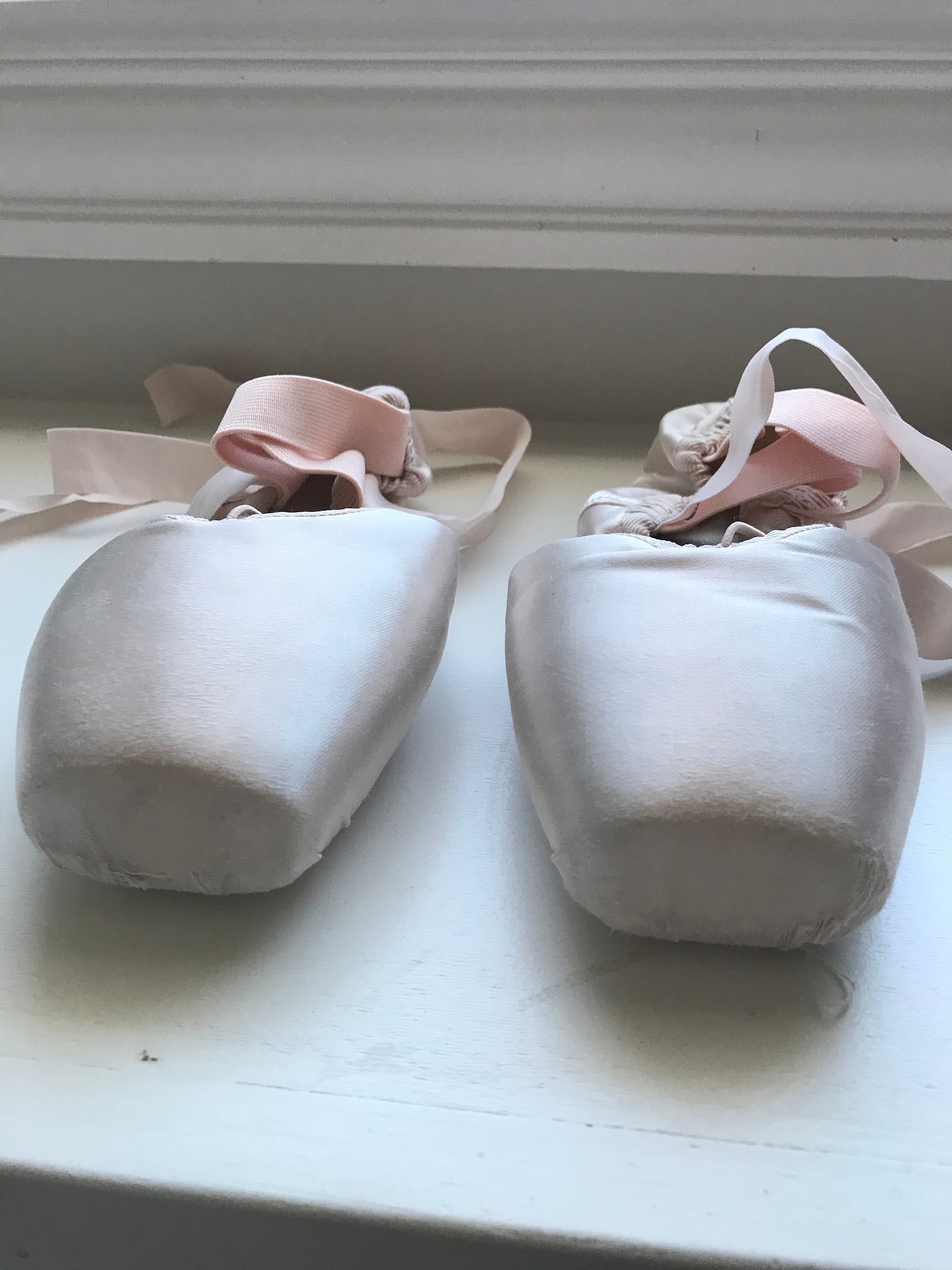 ballet pointe shoes