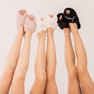 Bridesmaid Fluffy Slippers - Bridesmaid Slippers, Soft Slippers, Bride Slippers, Bridal Party Gifts, Bridesmaid Proposal Gift, Bridal Shower