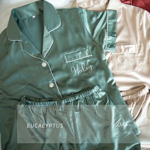 Bridesmaid Pajamas, Bridesmaid pjs,  Wedding Party Pajamas, Personalized Pajamas, Satin Pajama Set, Bridal Party Pjs, Bridesmaid Proposal