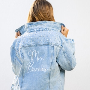 Bride Jean Jacket, Pearl Jean Jacket, Mrs Denim Jacket, Bridal Jean jacket with Pearls, Customized Engagement Gifts, Bride Gift Ideas