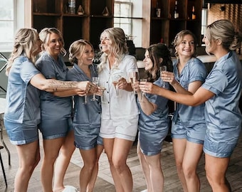 Bridesmaid Pajamas, Bridesmaid pjs,  Wedding Party Pajamas, Personalized Pajamas, Satin Pajama Set, Bridal Party Pjs, Bridesmaid Proposal