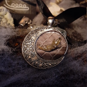 Bite the Night choker