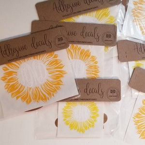 SUNFLOWER MONOGRAM//monogram decal//sunflower decal//sunflower//monogram//vinyl//car decal// personalized bild 9