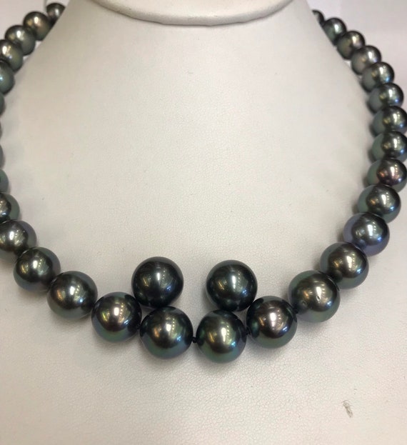 Tahitian South Sea Pearls 12.6x11mm Great Luster Great Color 14k Gold Clasp 17"