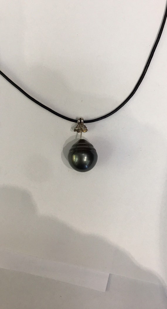 16.5mm Tahitian South Sea Pearl Great Luster Great Color and Silver Cap and Adjustable Length Leather Cord 16-18"