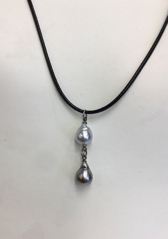 10mm Tahitian South Sea Pearl Pendant Leather Cord Adjustable Length Leather Cord Tahitian Pearls appr diamond weigh