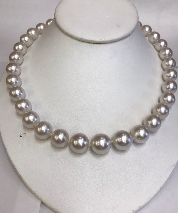 South Sea Pearls 12x15mm Great Luster Geeat Luster Round 14k Gold Pave Diamond Clasp